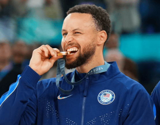 div, yid, 库里社媒晒 div, yid, 库里社媒晒