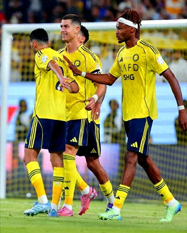 使得他成为 使得他成为